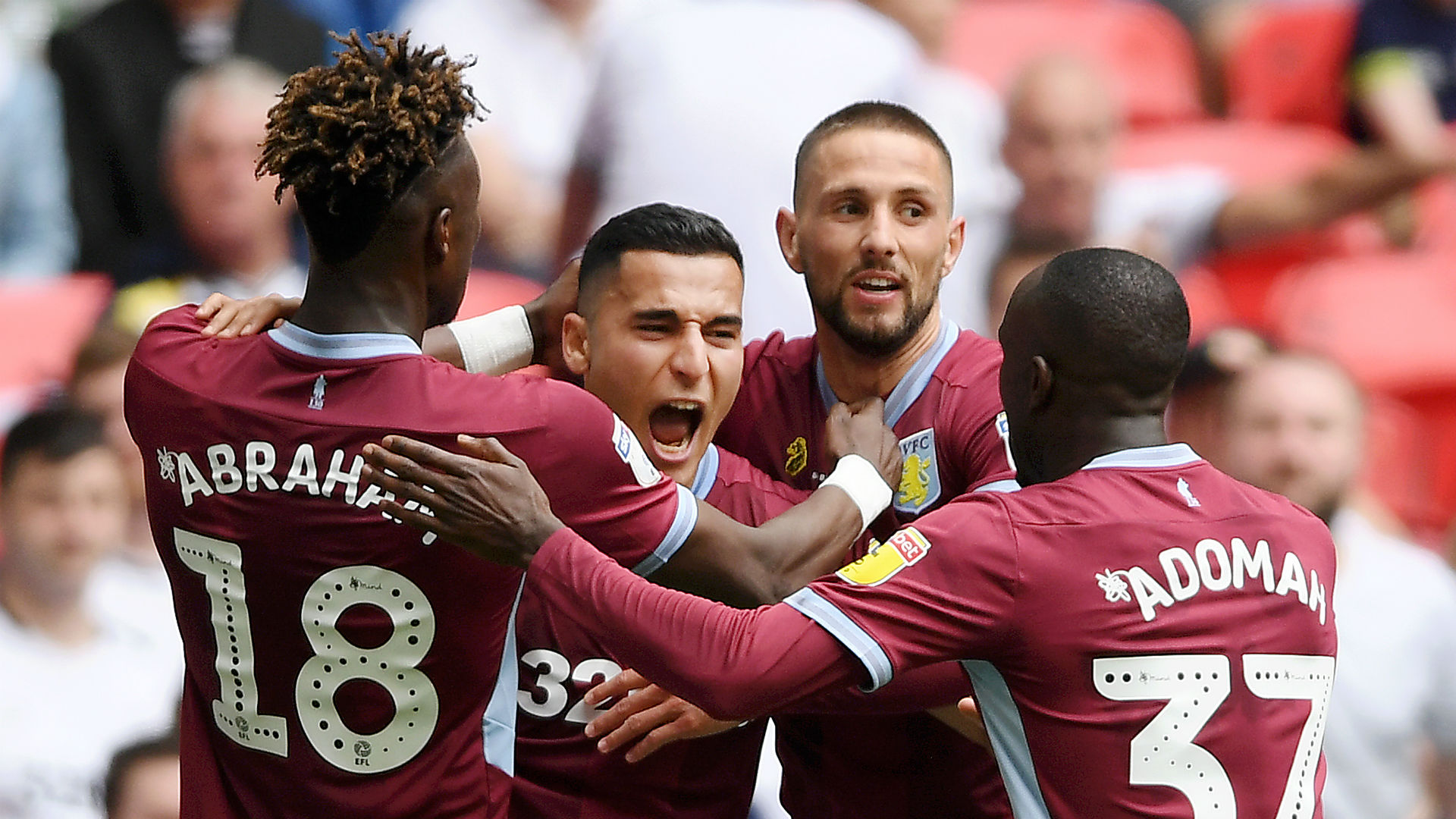 他被解雇的 他被解雇的